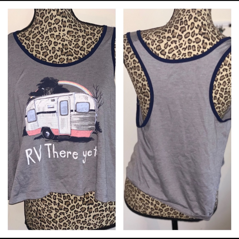 RV there yet? Cute flowy Camp shirt Sz.L
